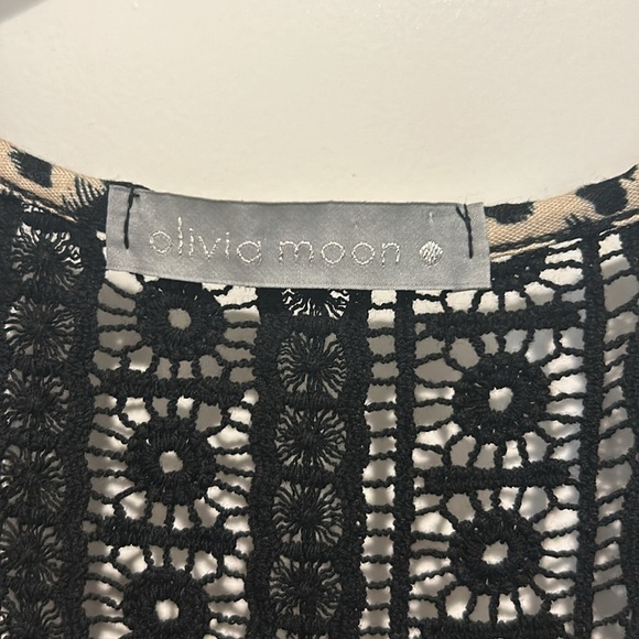 Olivia Moon leopard print sleeveless blouse - Picture 2 of 7